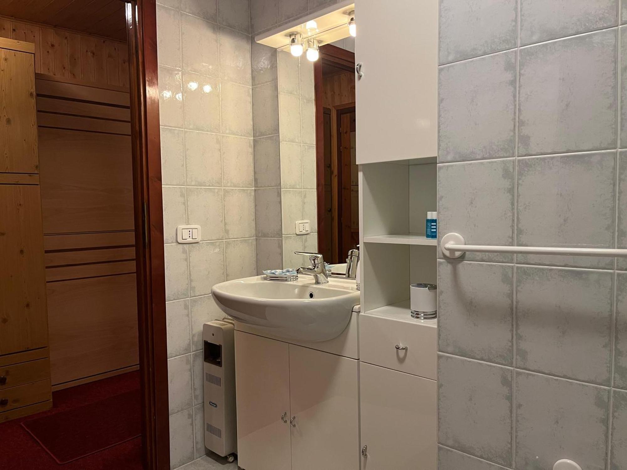 Soldanella Cervinia Apartment Vda Vacanze In Vetta Cir 0253 Breuil-Cervinia Eksteriør billede
